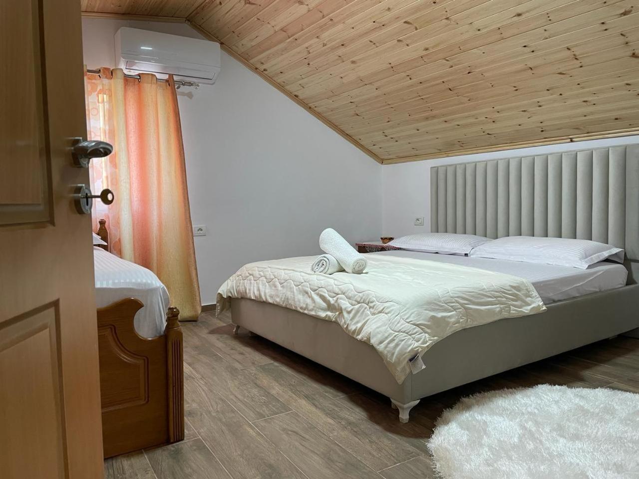 Guesthouse & Hospitality Берат Экстерьер фото