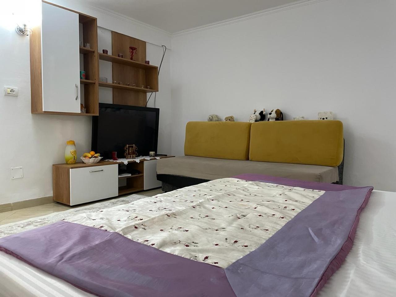 Guesthouse & Hospitality Берат Экстерьер фото